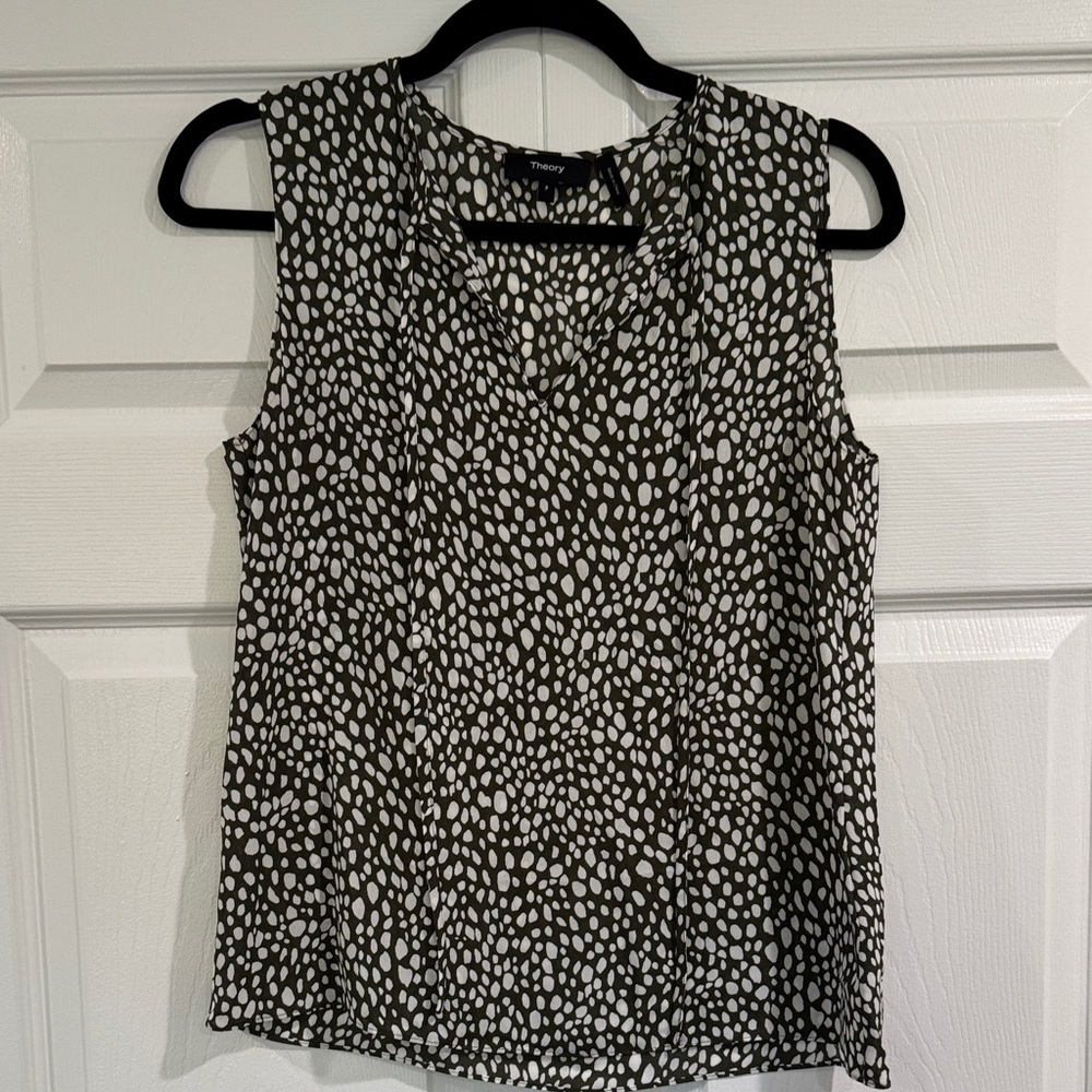Theory Black and White Patterned Sleeveless Blouse